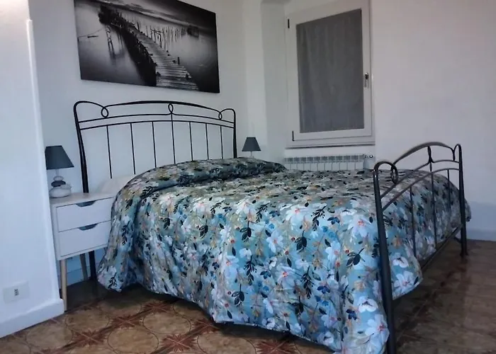 Casa Arcobaleno - Giardino E Parcheggio Gratuito Hébergement de vacances La Spezia