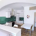 Casa Arcobaleno - Giardino E Parcheggio Gratuito * La Spezia