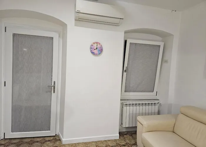 Casa Arcobaleno - Giardino E Parcheggio Gratuito Nyaraló